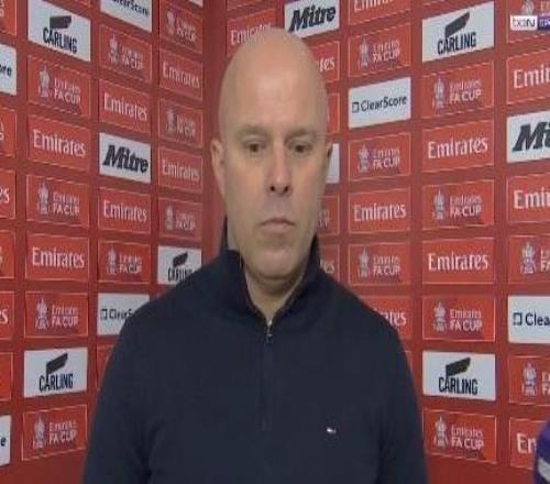 斯洛特：瓊斯踢右后衛(wèi)發(fā)揮很好，我又多了一個(gè)可靠的選擇