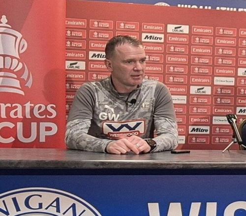 維岡競技臨時主帥：我們連贏得比賽的希望都沒有，所以壓力自然是零_英超直播