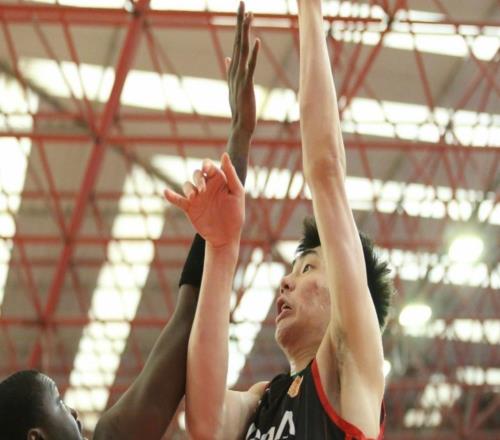 球隊贏1分！余嘉豪正負值+19！內線統治力拉滿，打西乙全程拿捏！