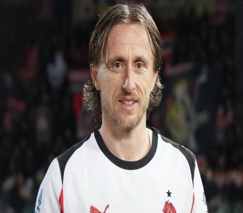 老了也是寶貝！AC米蘭生怕40歲魔笛跑了，做出最英明一個(gè)決定