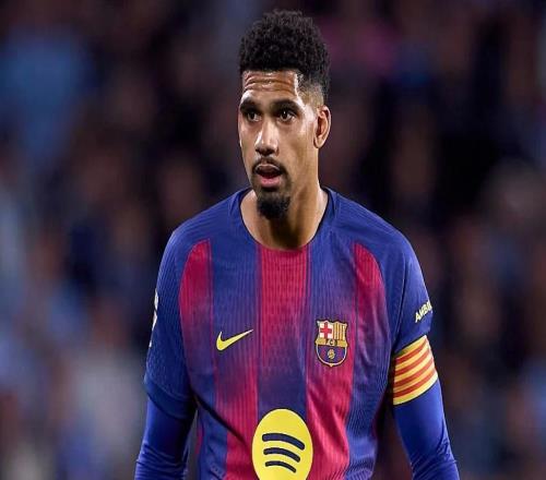 每體：巴薩客戰(zhàn)赫羅納阿勞霍有望首發(fā)，孔德可能輪休