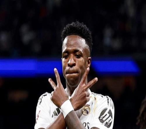 對陣皇社梅開二度，維尼修斯達成皇馬生涯參與進球200球里程碑