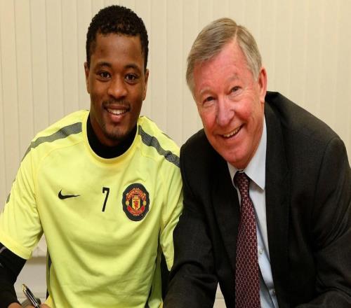 埃弗拉：以前年輕球員給我們擦球鞋像榮譽(yù)，現(xiàn)在會(huì)被說(shuō)是奴役