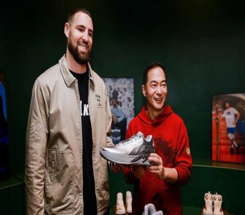 克萊湯普森與安踏簽下終身合同，已賣出千萬(wàn)雙KT戰(zhàn)靴