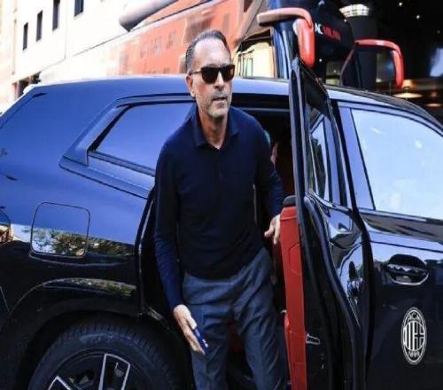 米體丨卡爾迪納萊也參加了意甲會(huì)議