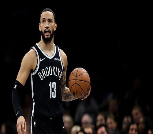 騰出名額后，76人用雙向合同簽下了剛剛被籃網裁掉的側翼球員