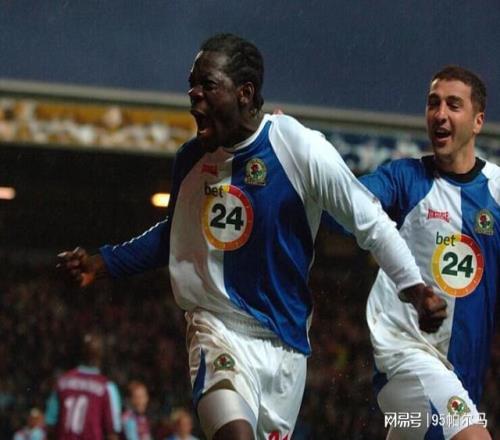 向往槍手的鐵塔，防守堪稱黑金剛，進攻變應急前鋒，28歲走下坡路