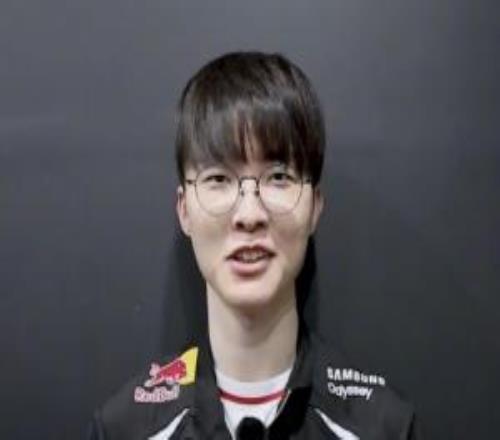 T1電競俱樂部發來拜年視頻：Faker祝中國粉絲們新年快樂