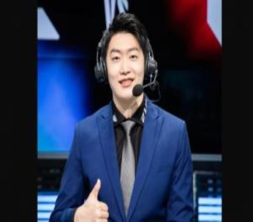 管澤元:春晚廣告也太多了吧!有一種借著大年三十狠狠吃鍍層的感覺