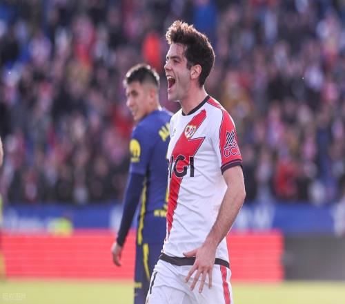 西甲最新積分戰(zhàn)報(bào)3輪僅1分馬競(jìng)慘敗給保級(jí)弱旅落后皇馬15分