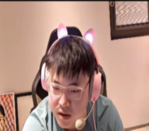 Uzi談過年不讓放煙花：沒年味了！上海不讓放網友：為什么迪斯尼讓放