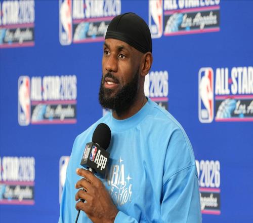 詹姆斯今夏何去何從字母哥再次橫跳，庫里正式表態