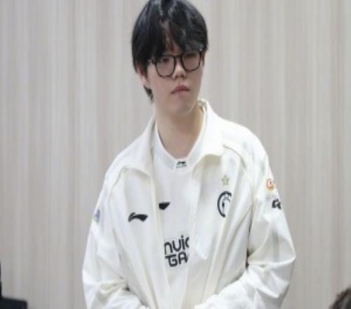 向TheShy致敬iG上單Soboro成聯(lián)賽被單殺王上單位唯一死亡次數(shù)破百的選手