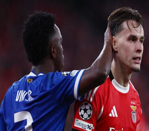 穆里尼奧氣炸了，染紅下場(chǎng)，皇馬歐冠征服客場(chǎng)，維尼修斯立功