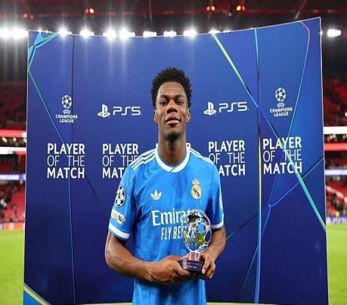 中場(chǎng)大閘，楚阿梅尼當(dāng)選本菲卡vs皇馬全場(chǎng)最佳