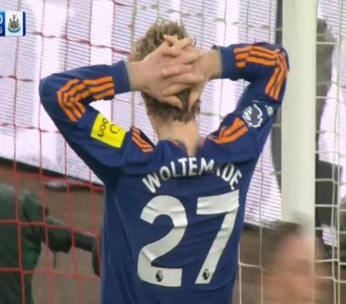 圖片報(bào):沃爾特馬德在紐卡不開心,他愿意加盟拜仁或斯圖加特