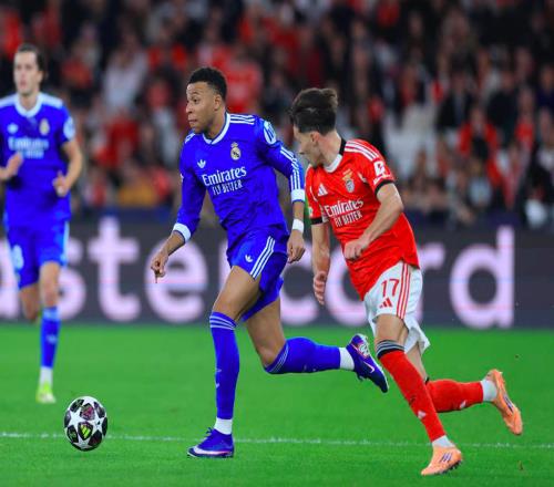 13.5億豪門歐冠10復仇！超巨破門疑被歧視一度罷賽名帥暴怒染紅