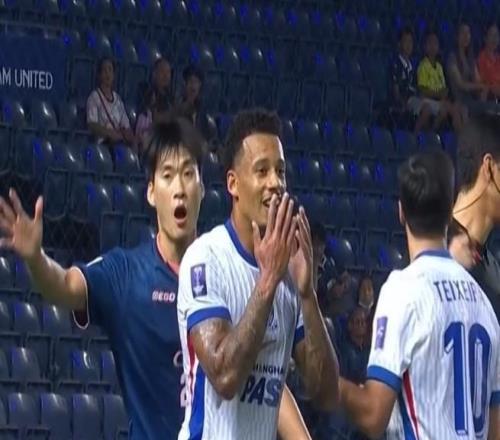 武里南聯(lián)亞冠三殺中超球隊(duì)且0失球，最終4勝2平2負(fù)出線