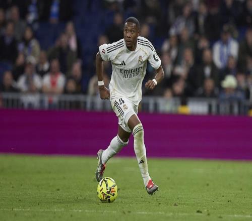 老佛爺也看走眼了！阿拉巴將夏窗離隊(duì)，5年出場(chǎng)126場(chǎng)狂賺1.1億歐