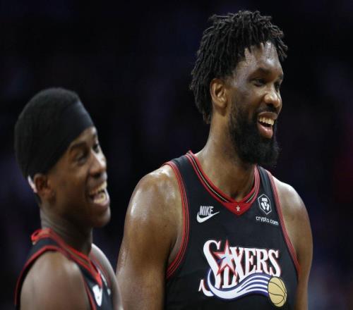 好兄弟，76人隊(duì)埃奇科姆毫不掩飾他對喬爾恩比德的深厚情誼