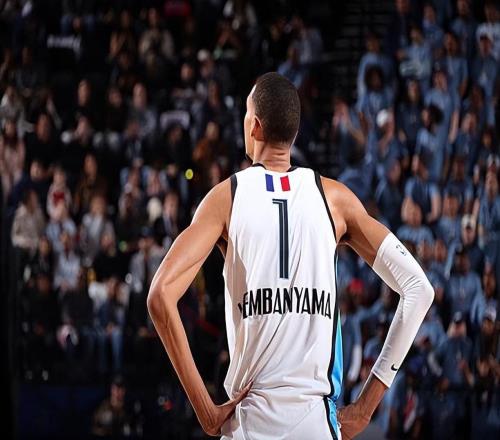 馬刺內(nèi)線球星：兩名球員入圍全明星意味著很多，我期待后面的比賽