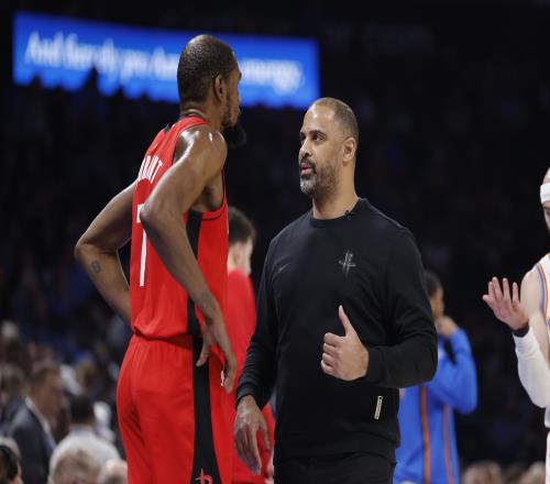 烏度卡：我不上社交媒體不關心KD的小號八卦_NBA直播