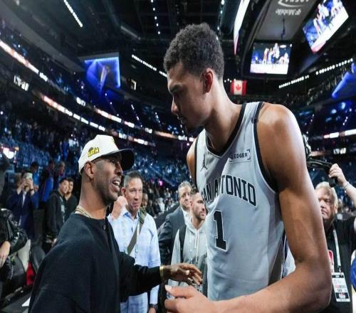 有趣，來(lái)看克里斯保羅生涯效力過(guò)的球隊(duì)中，他認(rèn)為哪隊(duì)最好