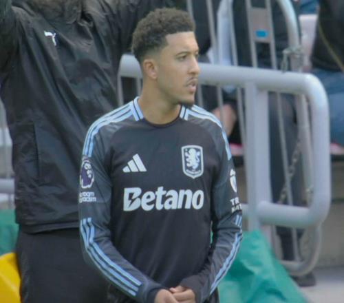 曼聯(lián)本賽季白給桑喬375萬工資！拉爵忍無可忍，通知今夏免費(fèi)走人