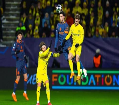 悲喜交加國米歐冠完敗卻收大禮同城對手戰(zhàn)平助他們意甲領(lǐng)先7分