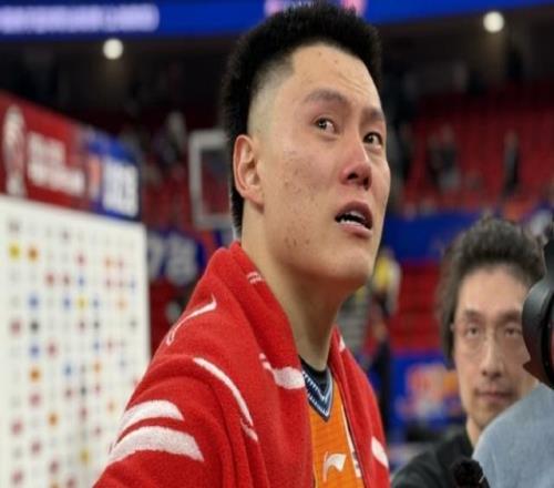 中國男籃全力擊敗日本隊！郭士強拒絕輸球，李弘權首秀，央視直播