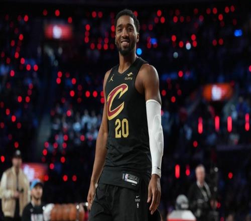 騎士隊的米切爾：迫切需要贏得總冠軍，可能是我和哈登的最后機會