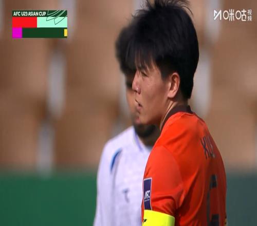 即將踢英甲徐彬已進入巴恩斯利一隊訓練，媒體：表現可圈可點