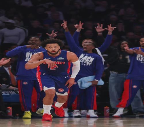 42+8+13！聯(lián)盟第一強(qiáng)隊(duì)！24歲沖擊常規(guī)賽MVP