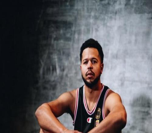 遼寧男籃再添強(qiáng)援，上賽季季后賽曾絕殺廣東，此舉只為了擊敗宏遠(yuǎn)