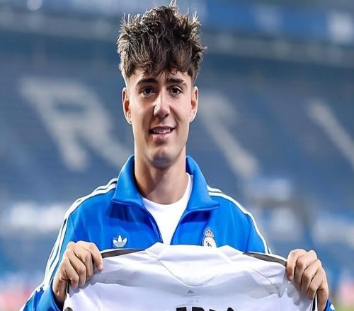 19歲天才后衛橫空出世超級多面手羅馬諾爆料兩大歐洲豪門瘋搶