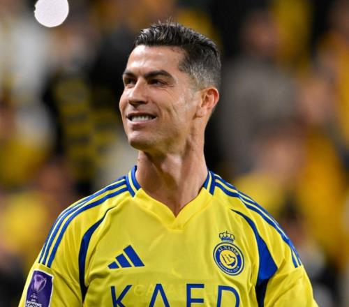 31場(chǎng)38球！C羅點(diǎn)評(píng)姆巴佩：他不擅長(zhǎng)踢中鋒，如果我在皇馬會(huì)教他