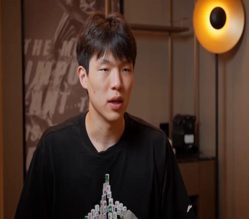 楊瀚森回應連續4次罰球不中：約基奇也有2罰不中，我一直盯著呢