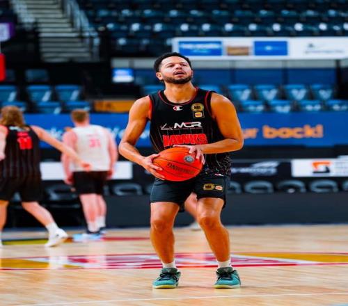 補強！外援哈維自己宣布加盟遼寧隊，上賽季超遠壓哨三分絕殺廣東