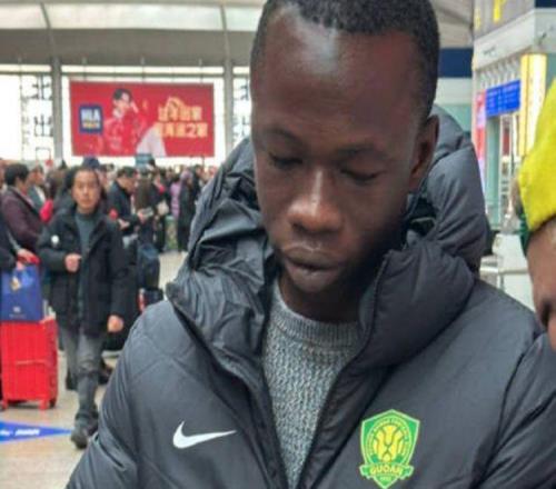 阿奇姆彭和英博完成簽約！國安新洋槍抵蘇，德轉確認海港重大不利