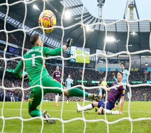 能否避免曼城上一次被紐卡聯(lián)賽雙殺是在198384賽季