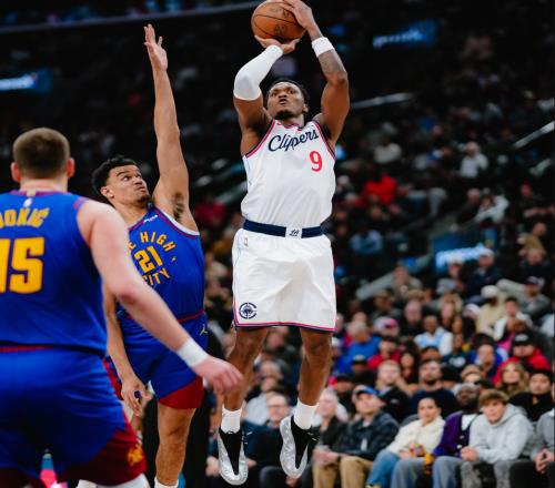 主場首秀38分！快船新援一戰封神，2換5交易，快船真的不虧啊