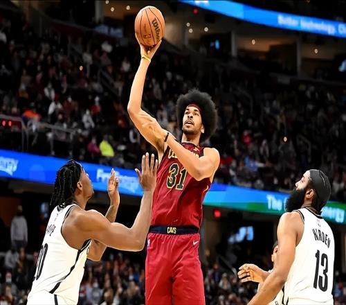 3年9100萬！騎士簽約神塔賺大了，哈登一來，他從藍領(lǐng)變成高級貨