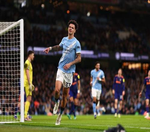 21！哈蘭德助攻，20歲新星雙響搶戲，曼城5連勝，坐等阿森納犯錯