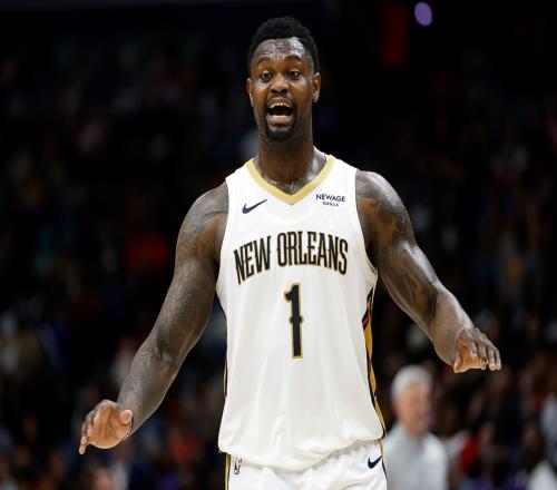 西部最新排名：鵜鶘爆冷大勝，湖人坐收好禮，馬刺劍指西部第一