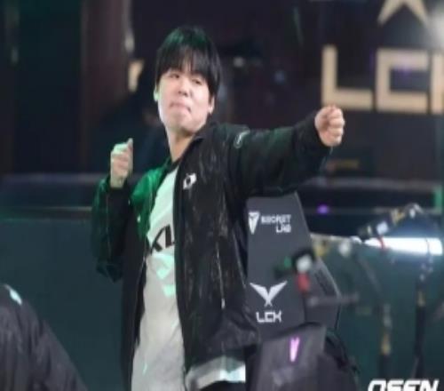 Smash：要戰(zhàn)勝強隊，五人必須在各自位置上不犯錯打得好才行