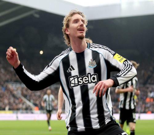 再見英超！23場7球，紐卡欲打折出售“2米梅西”，拜仁巴薩樂翻天