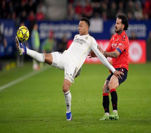 關鍵戰(zhàn)前又掉鏈子，皇馬就打算拿這個狀態(tài)再戰(zhàn)穆里尼奧