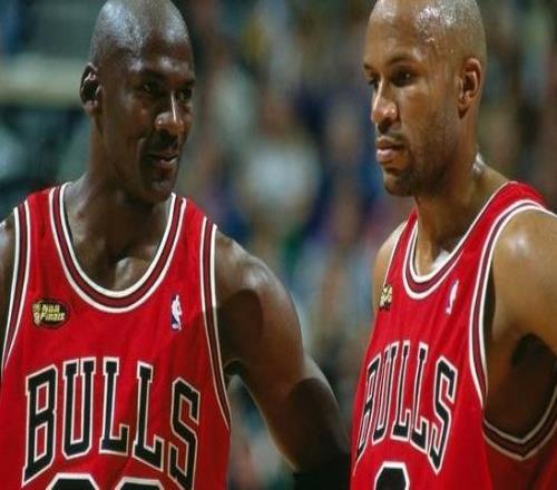 哈珀:科比是最像喬丹的球員他總纏著我問“喬丹怎么做”