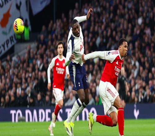 豪門悲喜夜:巴薩30登頂槍手41熱刺5分領跑利物浦10壓哨絕殺