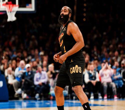 哈登20+9加盟首敗！騎士無緣23分逆轉雷霆結束7連勝米切爾20+7